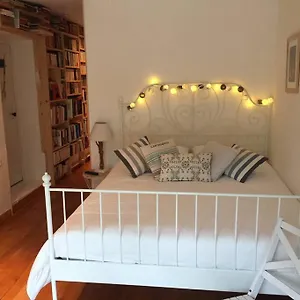Appartement Studio Close Fourviere Very Quiet & Small Terrace, Lyon
